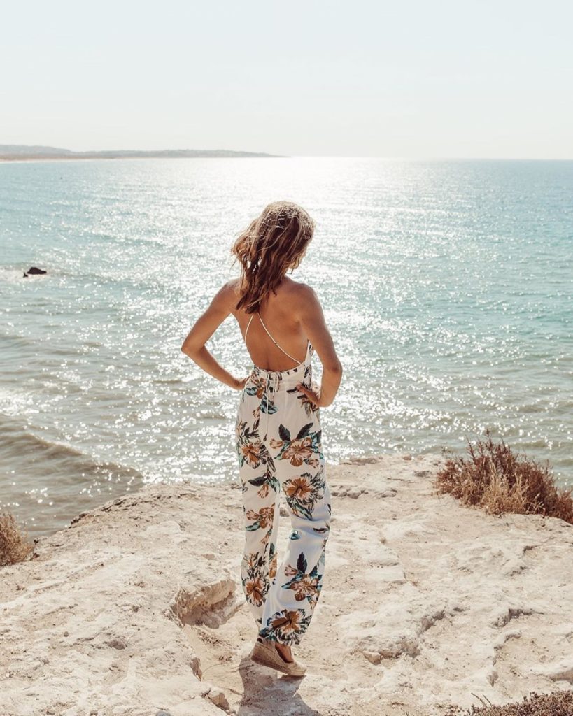 Luxe Isle Phillip Island, is the place you want if you are after fashion in women's clothing: t shirts for women, dresses, beachwear, cute clothes, summer outfits or winter clothes.