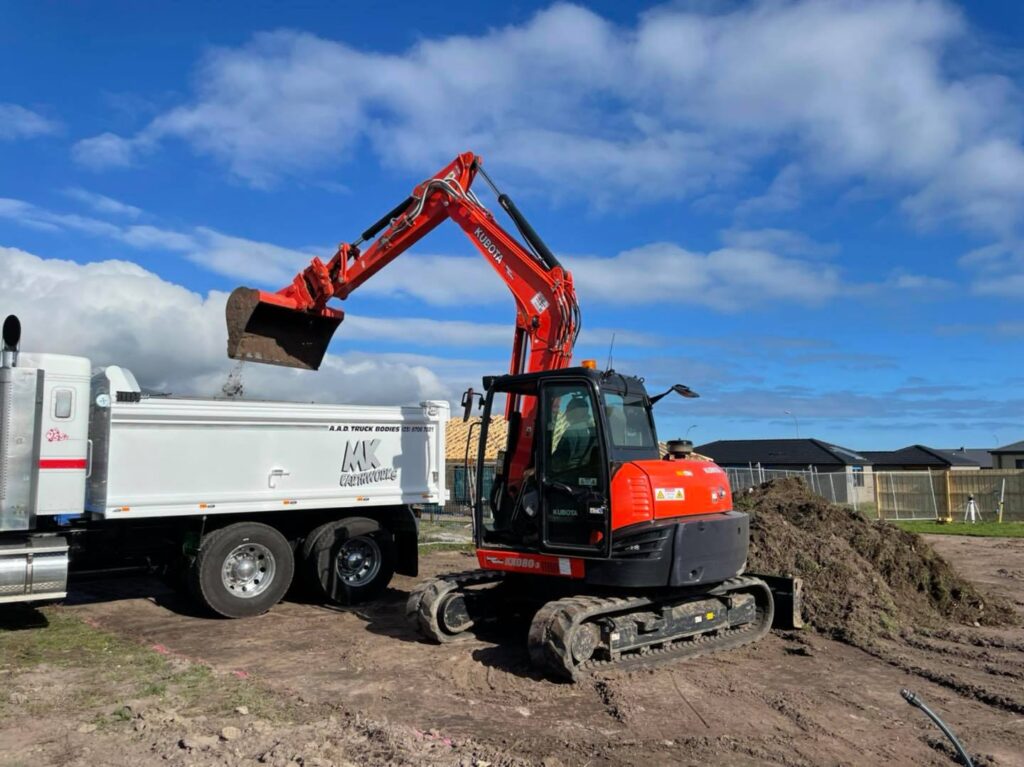 MK Earthworks and Excavation are the specialists when you are doing demolitions Phillip Island and surrounds. Having been in this business for a long time, they are the experts with this.