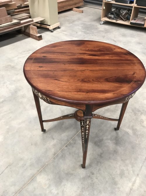 The Wood Wizard Cowes are the experts in wood furniture repair and restoration particularly in restoring antique furniture.